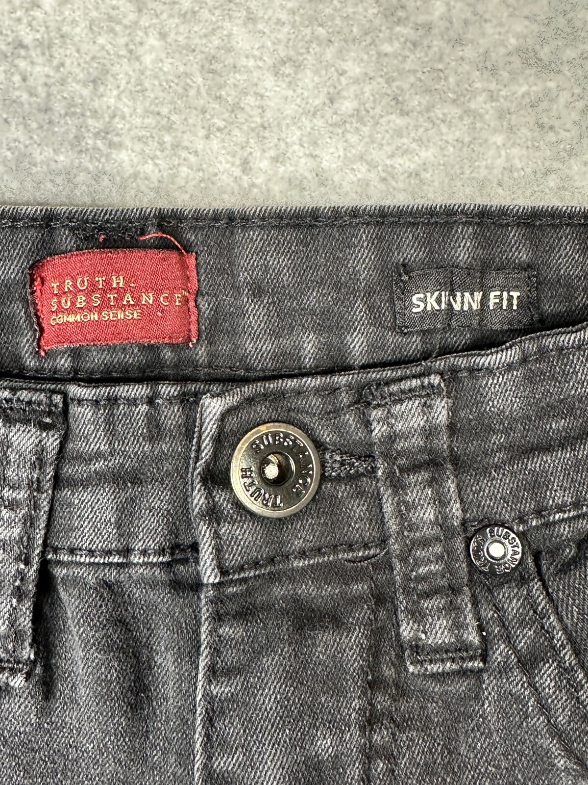 Picture 4 of 11