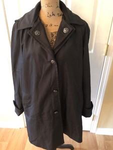 calvin klein raincoat with removable hood and lining