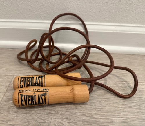 VTG 9 1/2' Everlast Wood Handle Leather Jump Rope Model 4497