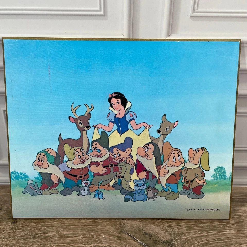 Decoración de arte de madera vintage de Blancanieves y Pinito Cricket de Disney Productions Foto 3 de 4