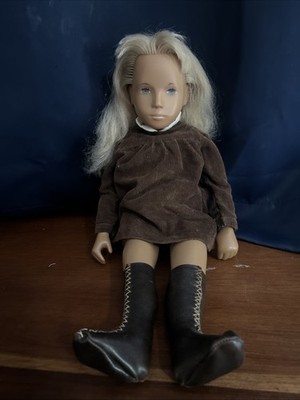 RARE VINTAGE 1960s  GERMAN SASHA SERIE DOLL 16  BLONDE HAIR, ORIGINAL OUTFIT