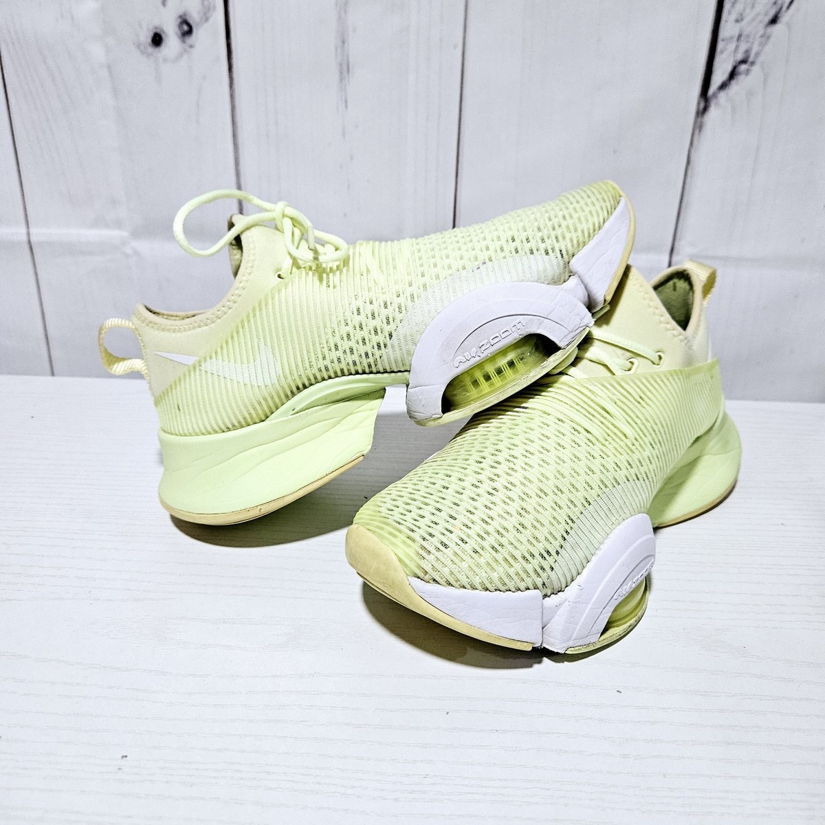 nike superrep go 2 yellow
