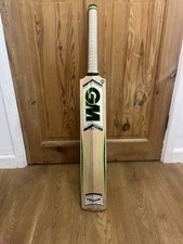 Gunn & Moore GM English Willow Cricket Bat Paragon F4.5 Size Harrow