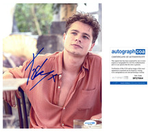 Toby Wallace 'Eden' Actor Signed 8x10 Photo 'Robert' ACOA