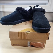 Koolaburra by UGG Advay Womens Slip On Boot Black Faux Fur Cozy Flats Sz 5 NIB