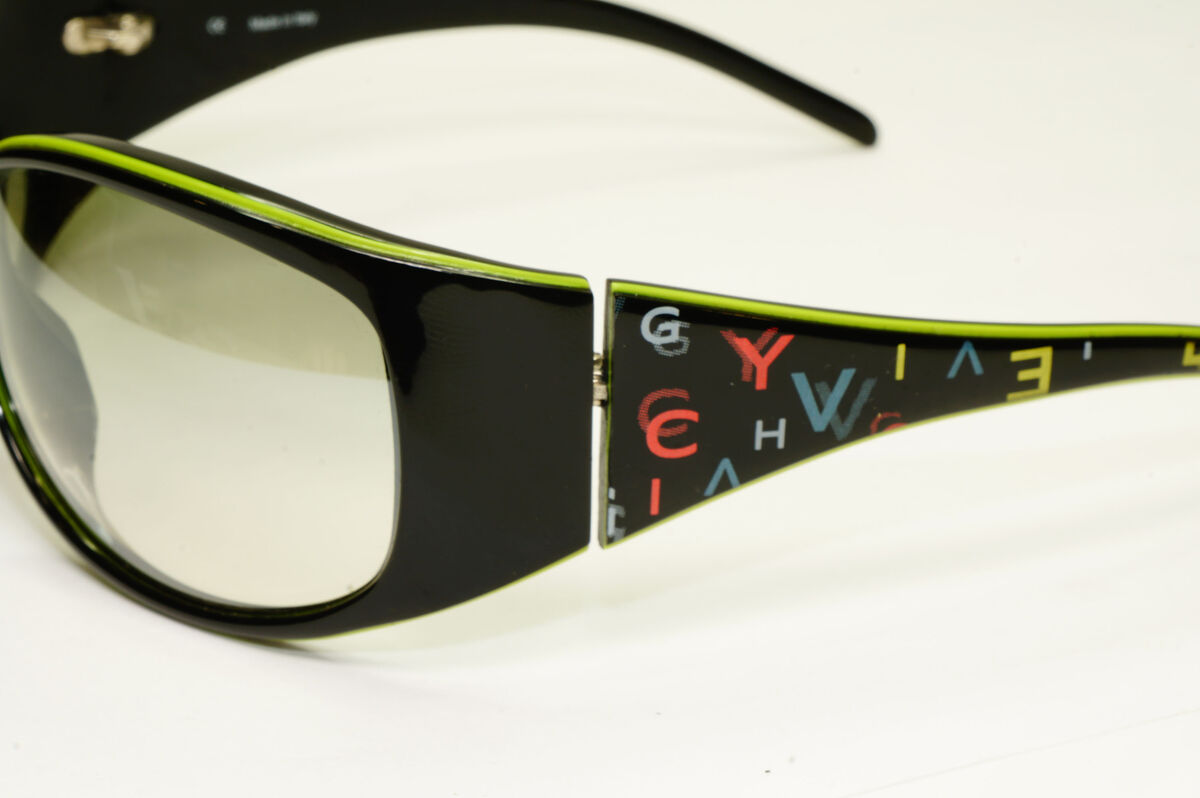 Givenchy Black Womens Vintage Designer Sunglasses SGV 551 Givenchy Black Womens Vintage Designer Sunglasses SGV 551