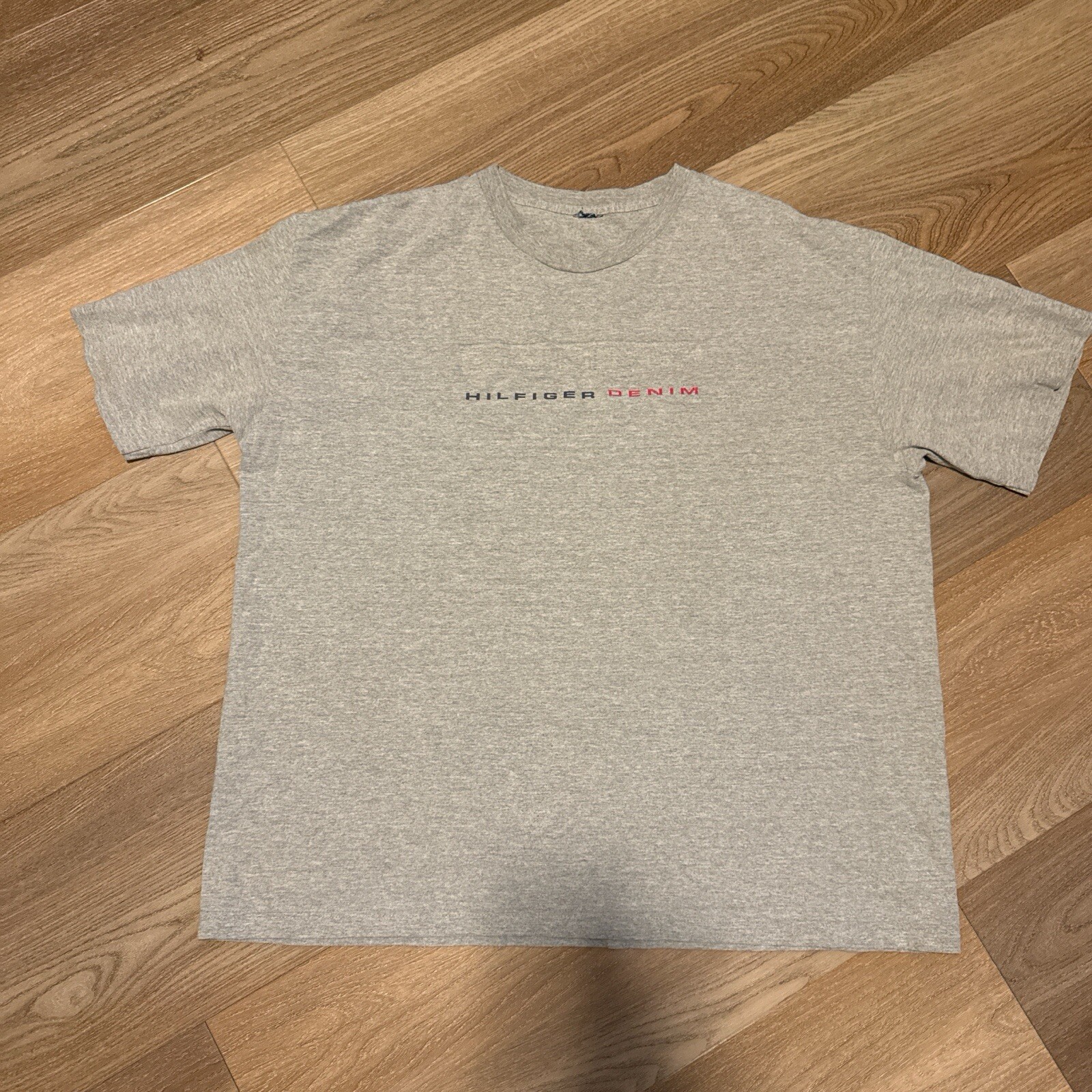 Vintage Unique Puff Print Tommy Hilfiger Gray T-shirt Size XL