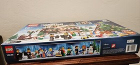 LEGO Creator Winter Village Toy Shop  (10249) NEW! SEALED!