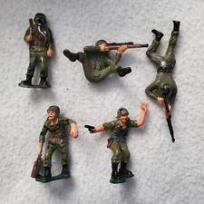 VINTAGE 1960S - "ARMY SOLDIERS" PLASTIC / HANDPAINTED FIGURES X6 LOOK