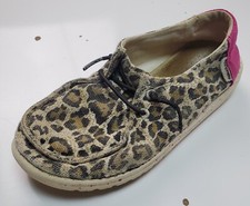 Hey Dude Wendy Youth Cheetah Print Slip On Sneaker Flats Size US K 13