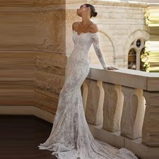 Luxurious Mermaid Lace Wedding Dress Customized Strapless Long Sleeve Bride Gown