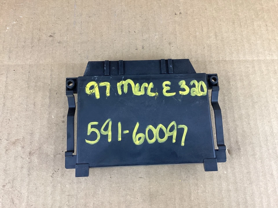 1996 - 1999 Mercedes Benz E320 Transmission Control Module 0175450632 - Image 2 of 4
