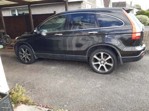 Honda CRV 2.2 diesel 4 X 4 - Picture 2 of 8