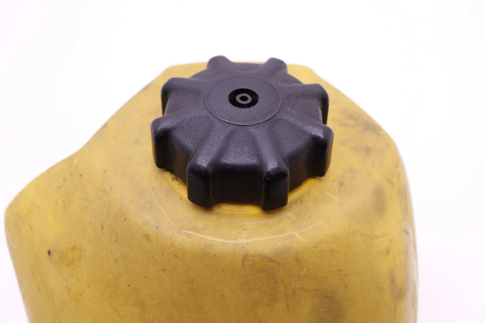 83 SUZUKI RM80 OEM GAS FUEL TANK CELL PETROL RESERVOIR SUZ TANK R11 - Image 4 of 4