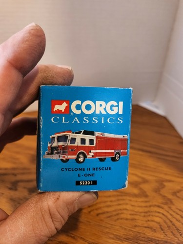 Corgi Classics Cyclone Il Rescue E-ONE - Picture 4 of 9
