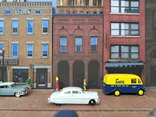 TRACKSIDEFLATS #326 O scale CITY ART