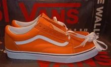 Vans Men's 9/Women's 10.5 Old Skool Orange Tiger/True White Suede - VN0A5KRFAVM