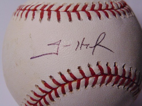 Trevor Hoffman Signed Game Used Rawlings MLB Baseball COA &CASE San Diego Padres - Picture 8 of 11