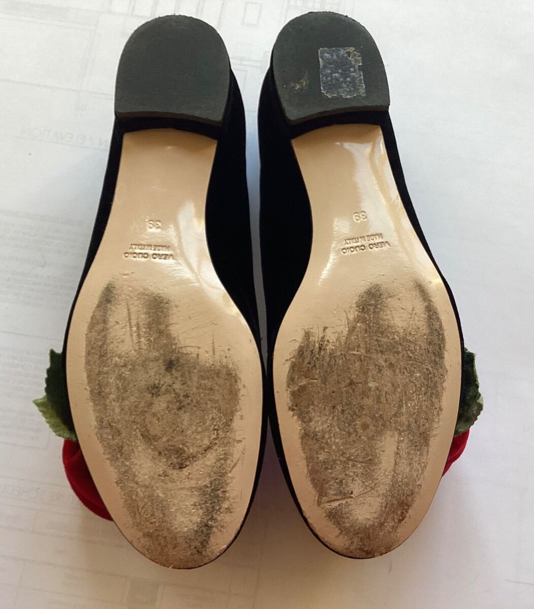 RED VALENTINO Black Velvet & Red Rose Loafers Size 39 like RED VALENTINO Black Velvet & Red Rose Loafers Size 39 like