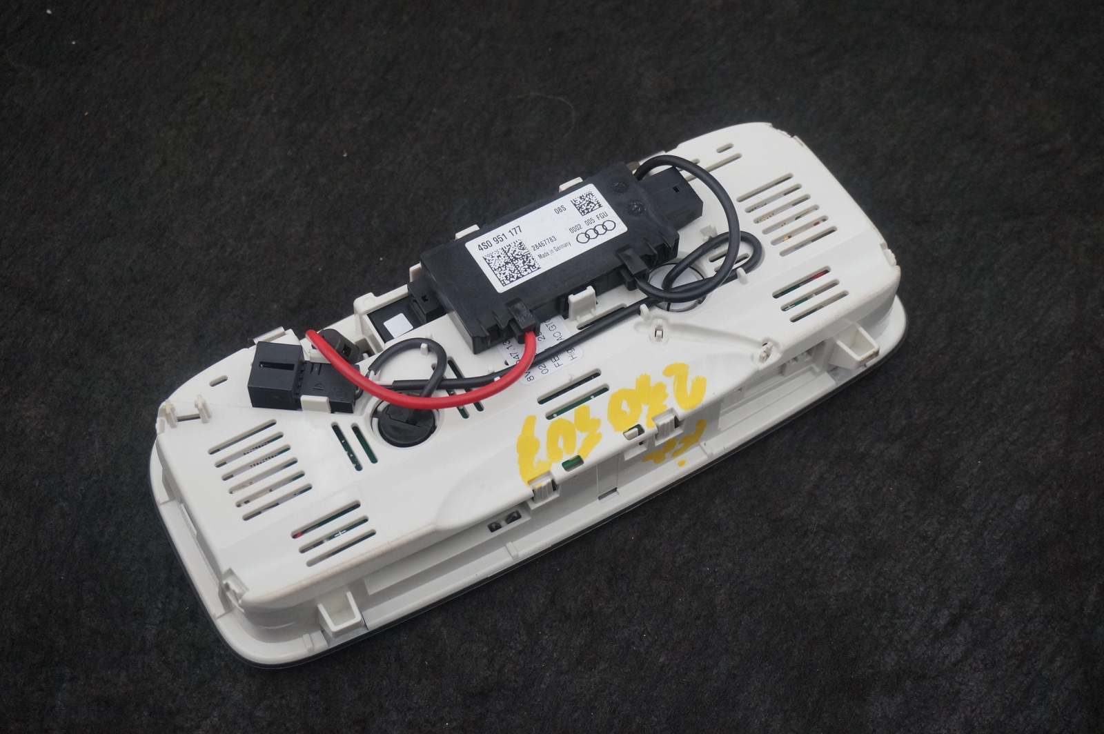 Front Overhead Center Console Dome Light Lamp Switch 8V7947135M Audi R8 4S 18-24