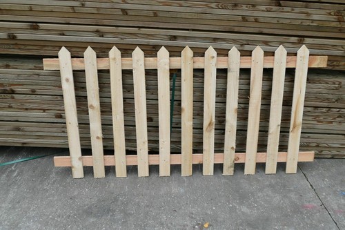 Garden Gate .Pointed - Picture 3 of 3