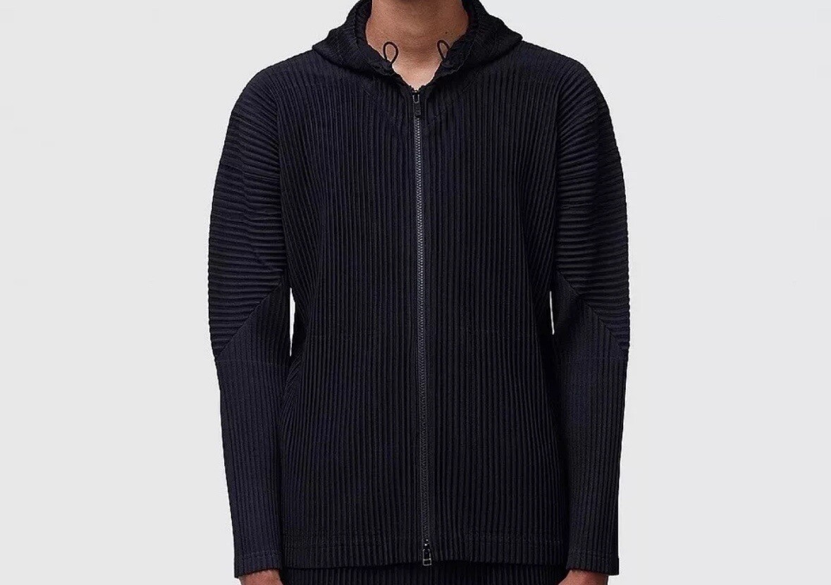 RARE Homme Plissé Issey Miyake Zipped Hoodie In Black Medium RARE Homme Plissé Issey Miyake Zipped Hoodie In Black Medium