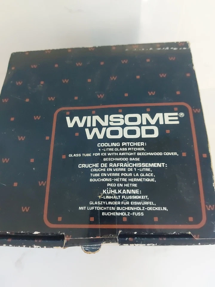 Winsome Wood Cooling Glass Pitcher Beechwood with Ice Tube/Chamber 1 litre - Image 3 of 4