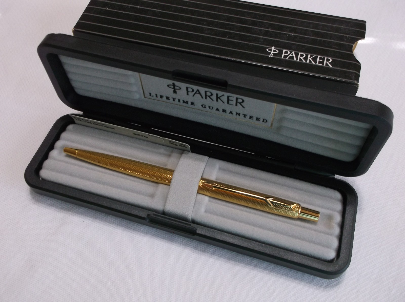 PARKER CLASSIC GRAIN d' ORANGE BALLPOINT PEN / NEW IN BOX / FRANCE / 52932