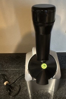 Yonanas 901 Frozen Yogurt Maker 200W Electric Black Silver Base Plunger