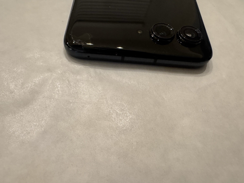 Motorola RAZR Plus 5G (2024) XT2451-2 256GB Black (AT&T) Unlocked Good - Photo 6 sur 15