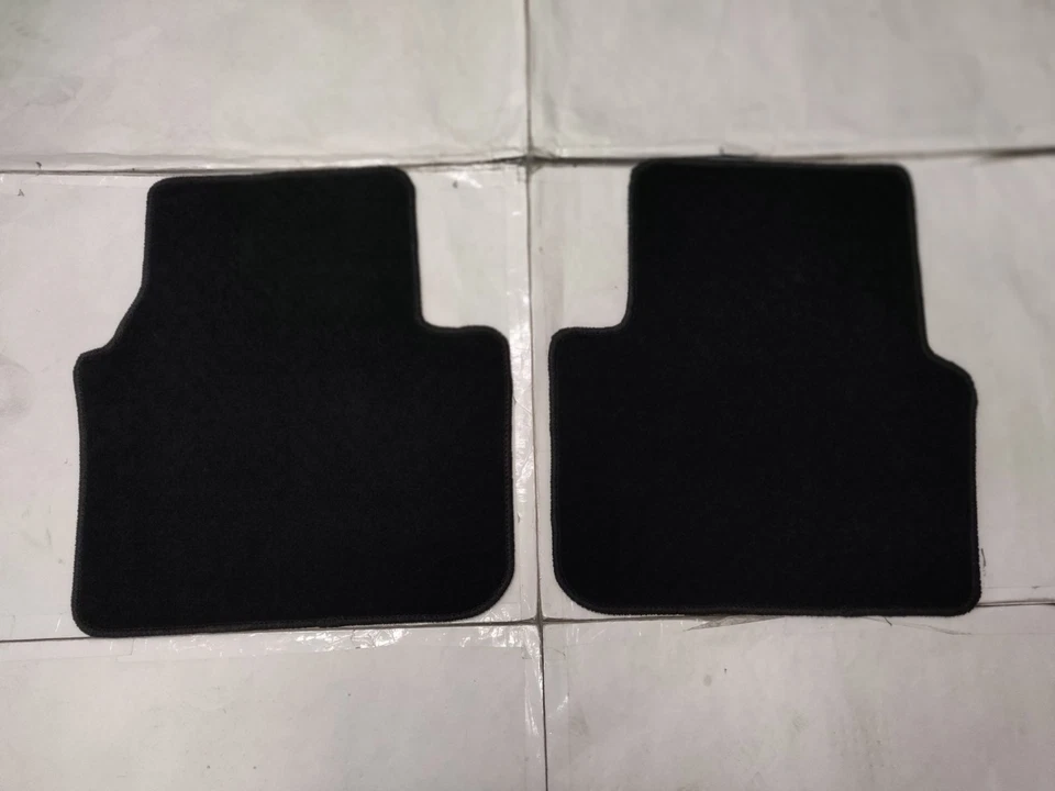 APTO PARA ALFOMBRILLAS ACURA TL 2004-2008 ALFOMBRILLAS NEGRAS CON EMBLEMA 3 Foto 4 de 4