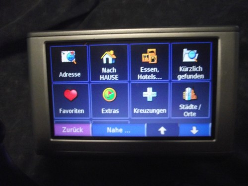 Set Garmin Nüvi 650 NA Navigation Auto GPS Saugnapf-Halterung und Ladekabel - Bild 5 von 24