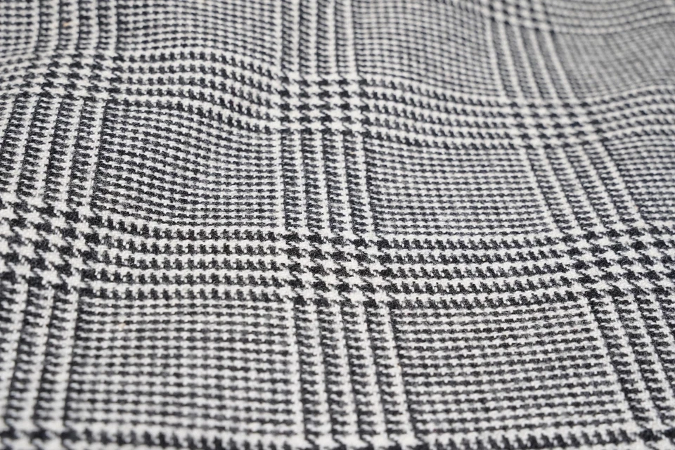 Vintage Evan Picone Wool Skirt 27 Glen Plaid Midi A Line Academia Officewear - Image 4 of 4