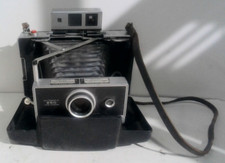 VINTAGE Polaroid 250 Automatic Land Camera In Case With Strap GREAT DEAL C30