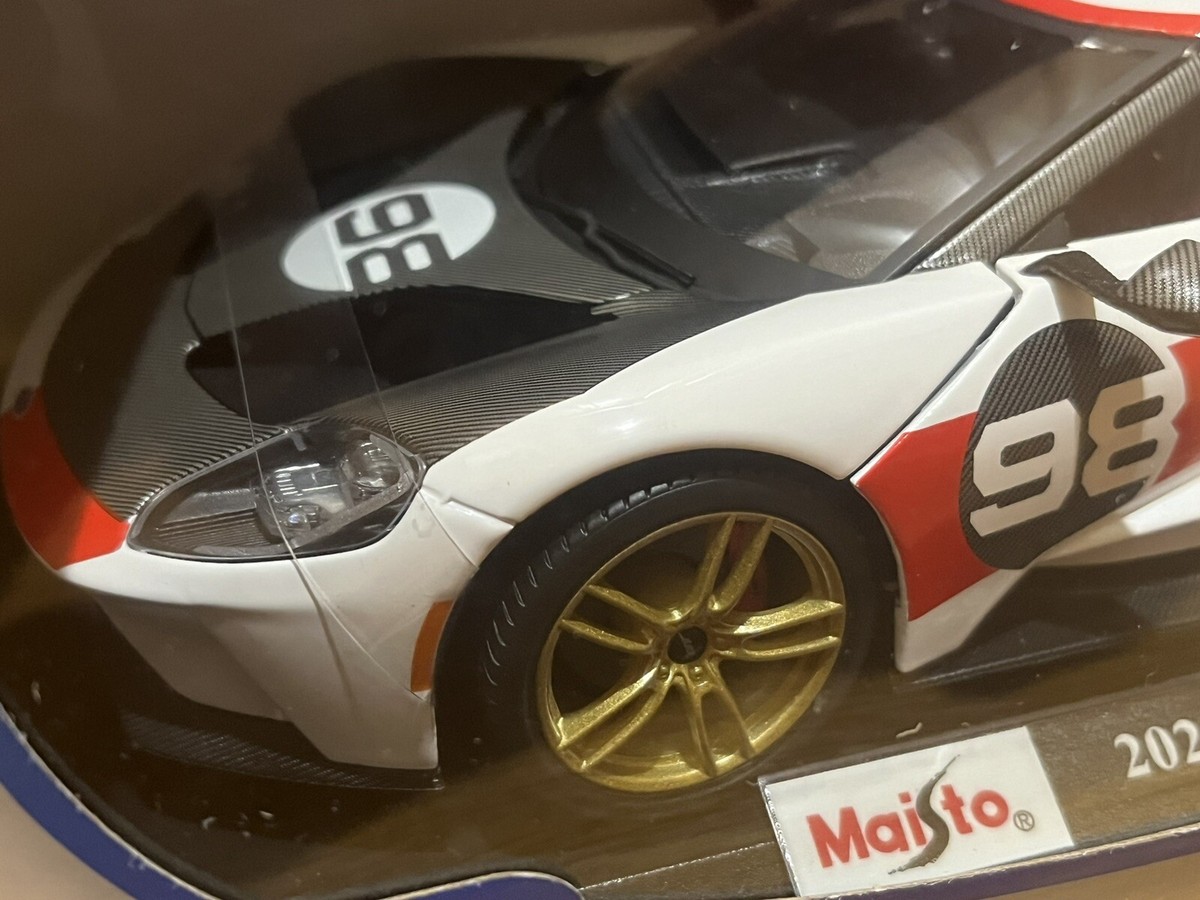 Maisto 1:18 2021 Ford GT Heritage #98 White Special Edition