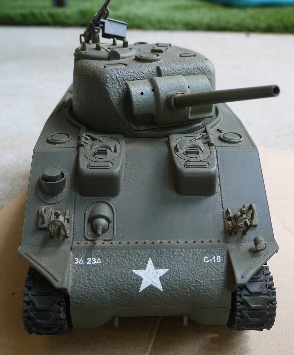 その他 FORCES OF VALOR U.S. M4A3 Sherman Tank M4A3 Sherman Tank U.S. WWII Military Vehicle, 1:16 Forces of