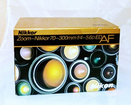 NIKKOR AF 70-300 f/4-5.6D EDAF Zoom Lens
