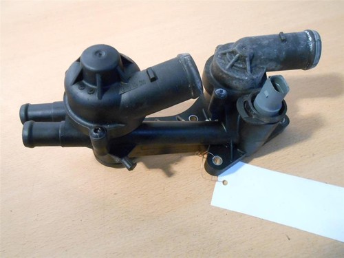 für VW Tiguan EOS Golf 6 Audi A3 A1 Kühlmittelreglergehäuse 03C121026AC