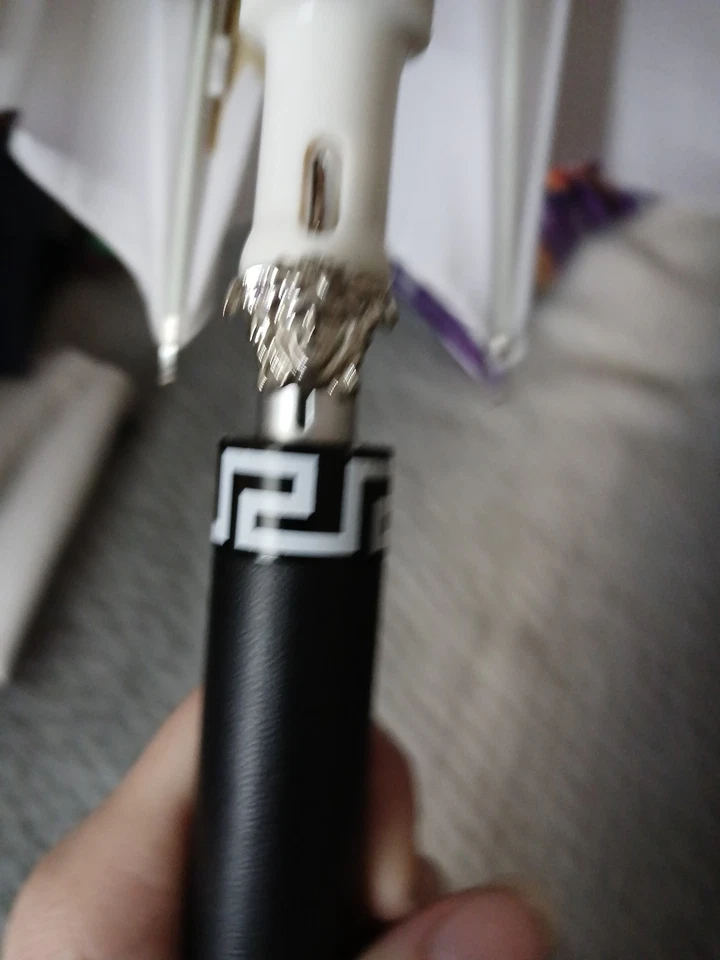 Versace Medusa Colección Limitada Fragancias 31" Paraguas Grande Blanco y Dorado Foto 4 de 4