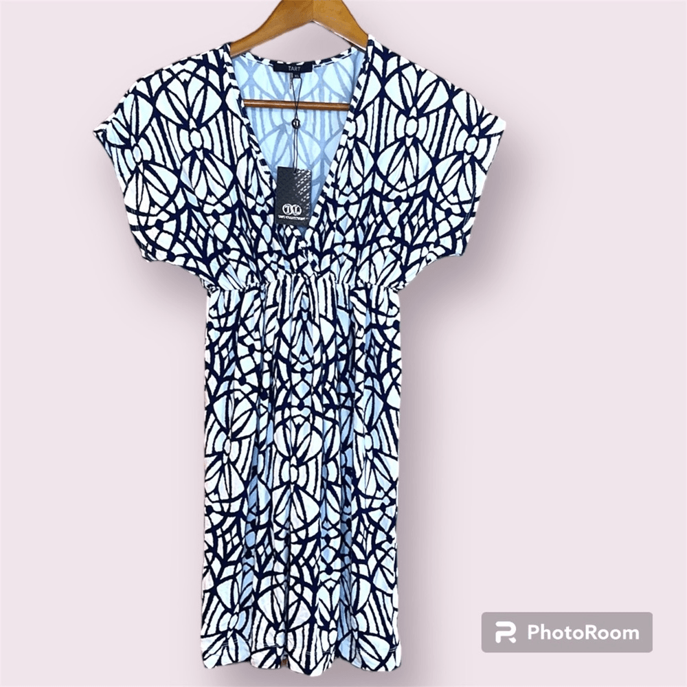 tarte party dress TARTE COLLECTIONS V-Neck Dress *NEW*