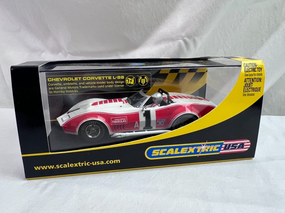 Scalextric 1969 Chevrolet Corvette L88 SCCA Sting Ray 1/32 Slot Racing