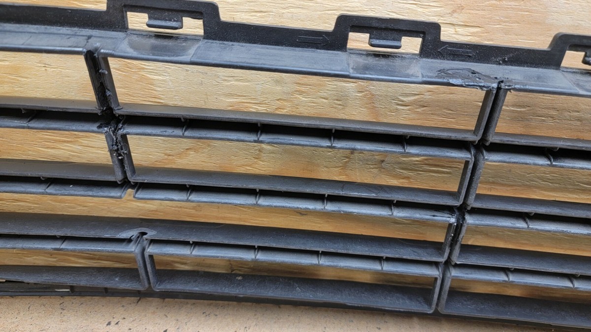 2015 - 2017 KIA Rio Front Bumper Lower Bottom Grille With Chrome