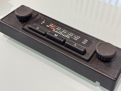 Grundig AK2 Security-Blende   Der perfekte Diebstahlschutz für Ihr modernes Radi