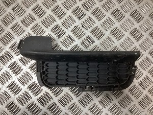BMW 6er F12 F06 F13 Front M Sport Stoßstange Grill Links Kanal Abdeckung 8050835