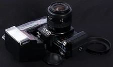 Minolta Alpha 7000 35mm Film AF SLR c/w AF Zoom 35-70mm Lens & 2800AF Flash Kit