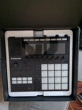 Native Instruments Maschine MK3 Production an...