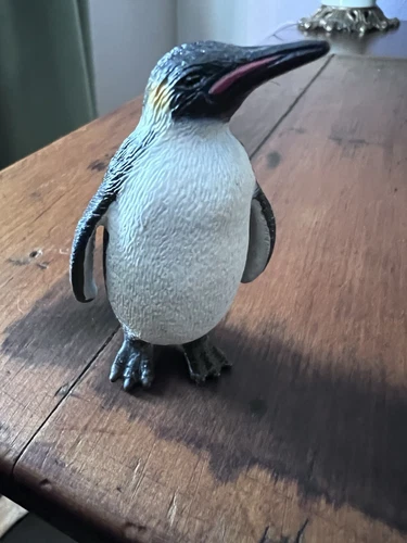 Schleich Emperor Penguin 2.75" Figure Safari Zoo Animal