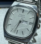 Vintage 1982 Timex Automatic E-Line | Ref. 36512 | Working Runner Needs Crystal