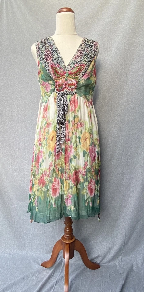 Vestido Derhy de diseñador floral con cuentas suave y fluido con cuentas mariposa. TALLA S/AU10 Foto 3 de 4