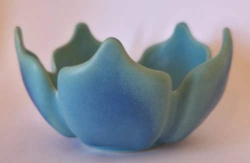 Van Briggle lotus flower frog in excellent condition